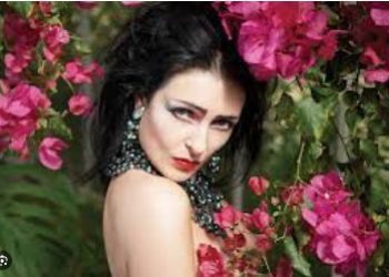 Siouxsie Sioux: The Queen of Goth and High Priestess of Fashion